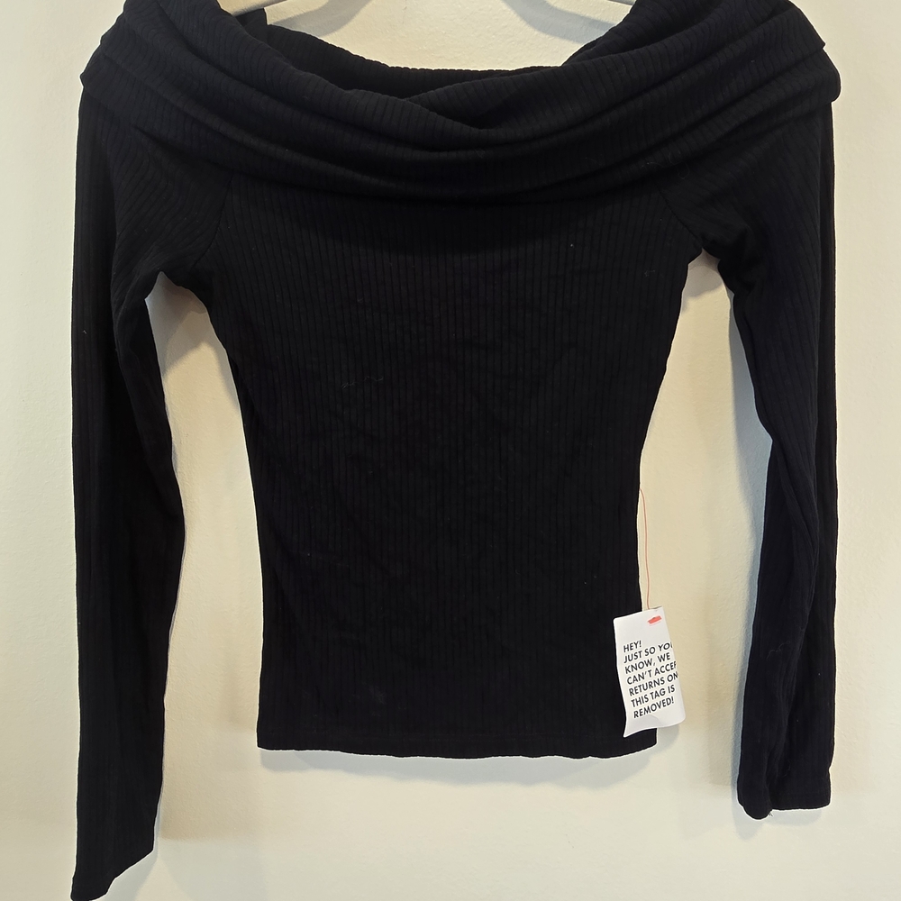 Topshop Black Off-the-Shoulder Sweater Size XS NWT